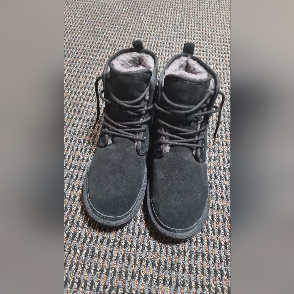 UGG Harkley Boots, mens size 11
